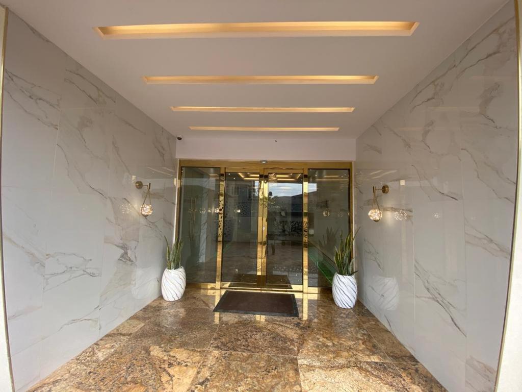 God'S Touch Apartments Signature لاغوس المظهر الخارجي الصورة