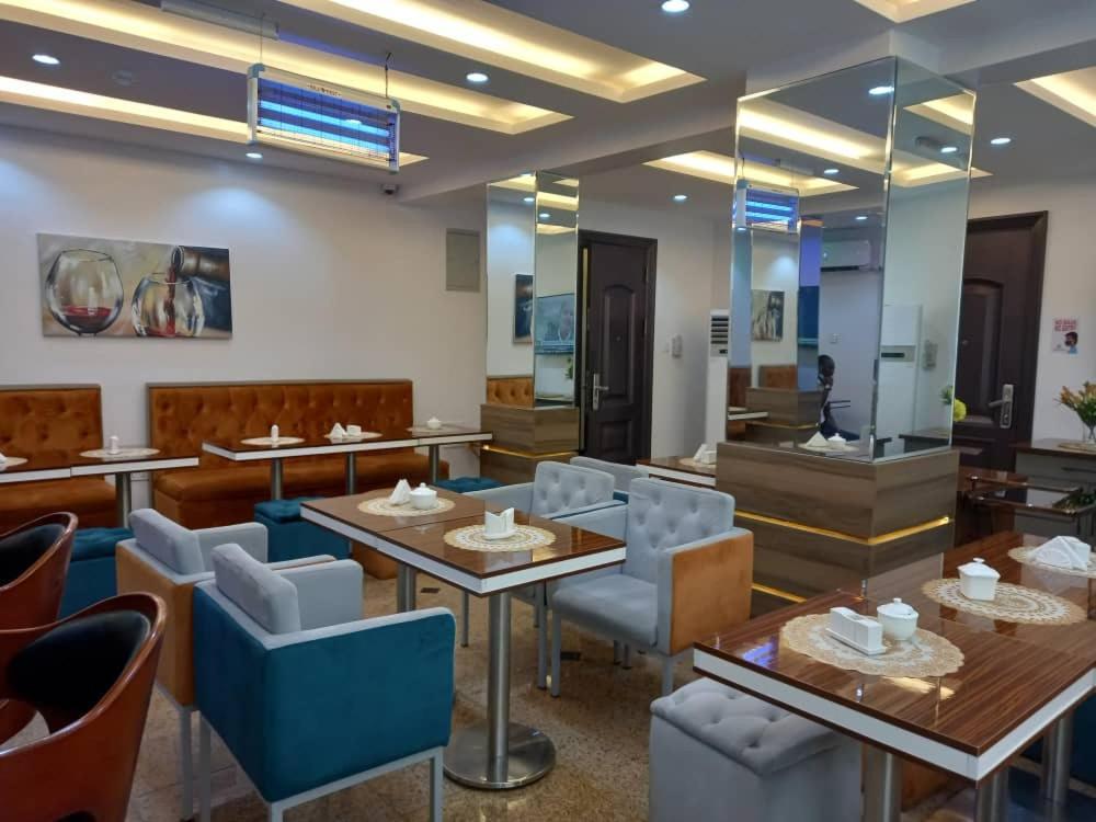 God'S Touch Apartments Signature لاغوس المظهر الخارجي الصورة