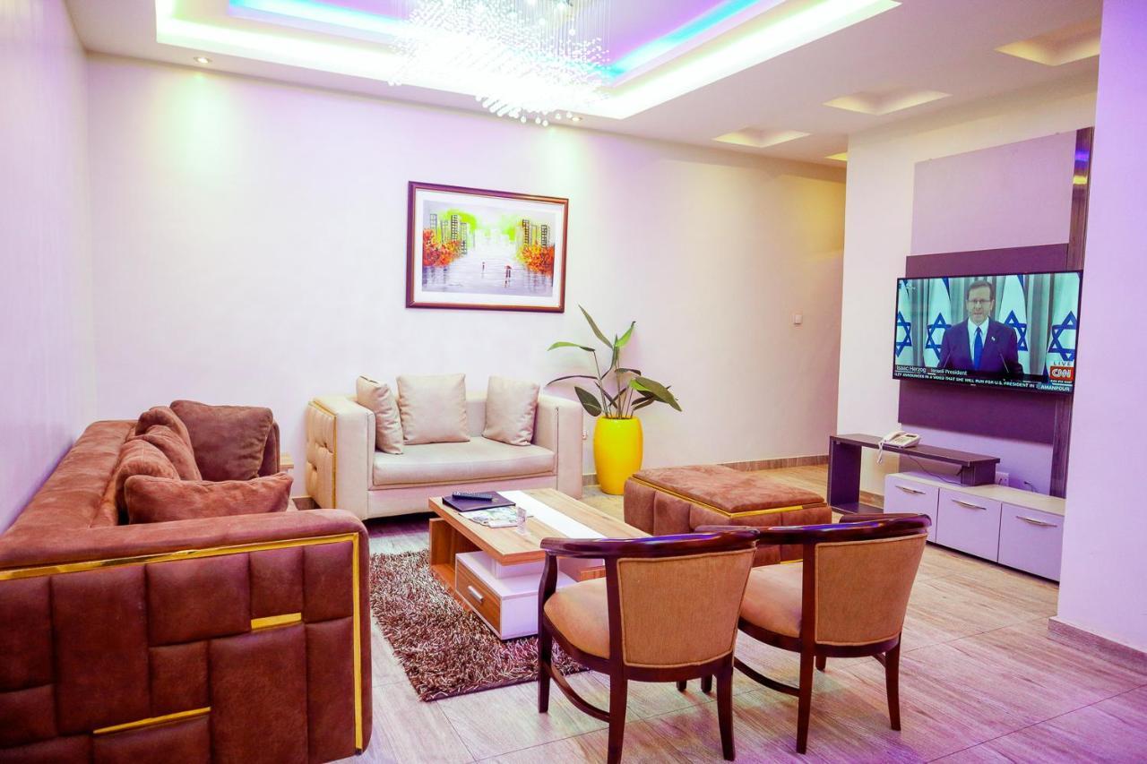 God'S Touch Apartments Signature لاغوس المظهر الخارجي الصورة